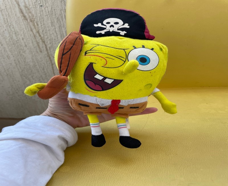 Snuggle with SpongeBob: A Plush Toy Extravaganza