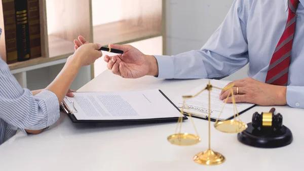 Personal Injury Attorneys and the Process of Filing a Lawsuit